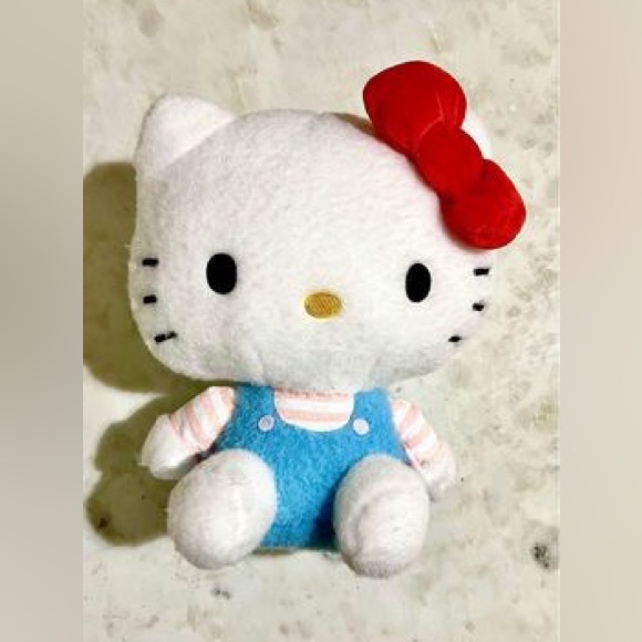 Hello Kittystuffed animal